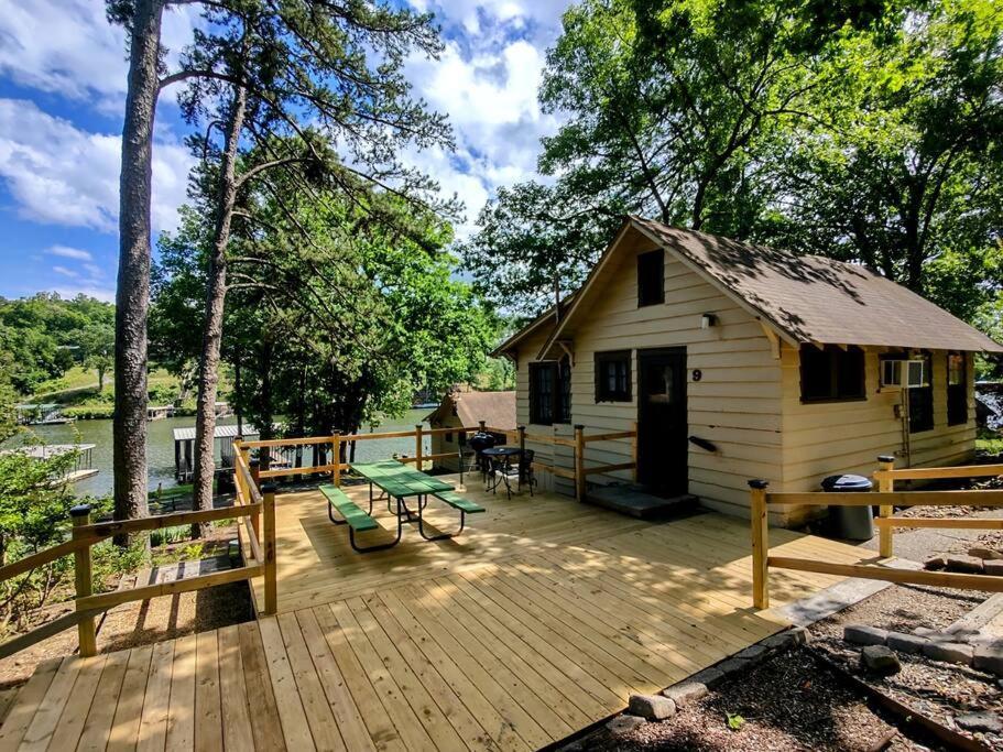 #09 - Large Lakeview One Bedroom- Pet Friendly Hot Springs Exterior photo