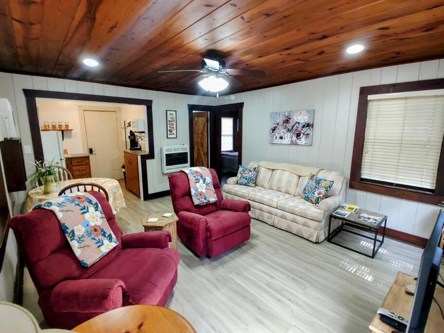#09 - Large Lakeview One Bedroom- Pet Friendly Hot Springs Exterior photo